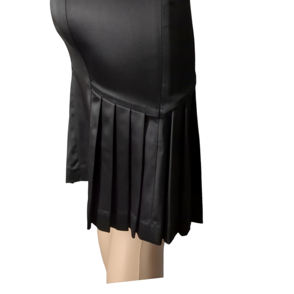 BEBE Gorgeous Black Satin Skirt Size 6,. - Picture 6 of 15